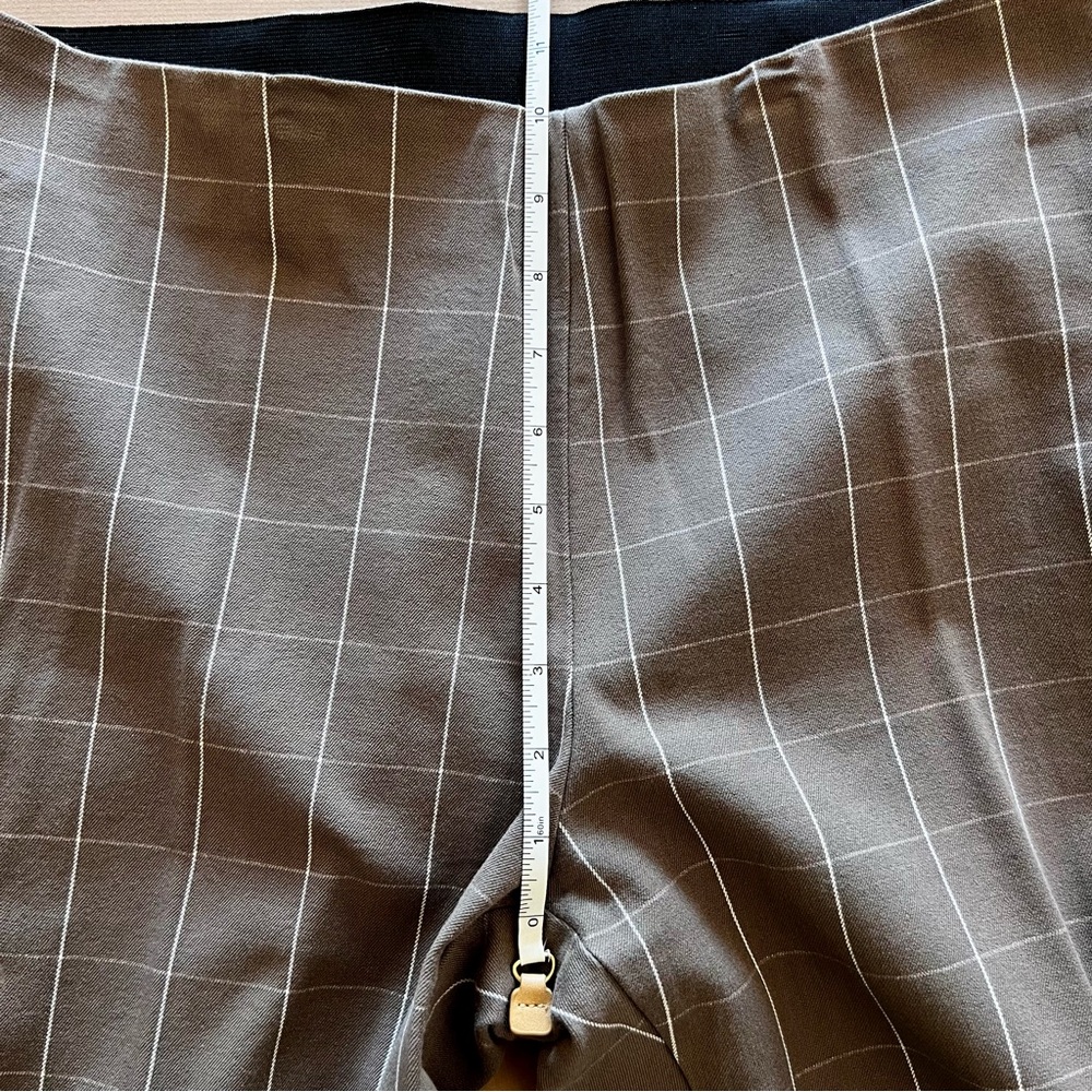 Taupe Grid Pattern Ankle Cropped Dress Pants - Picture 10 of 15